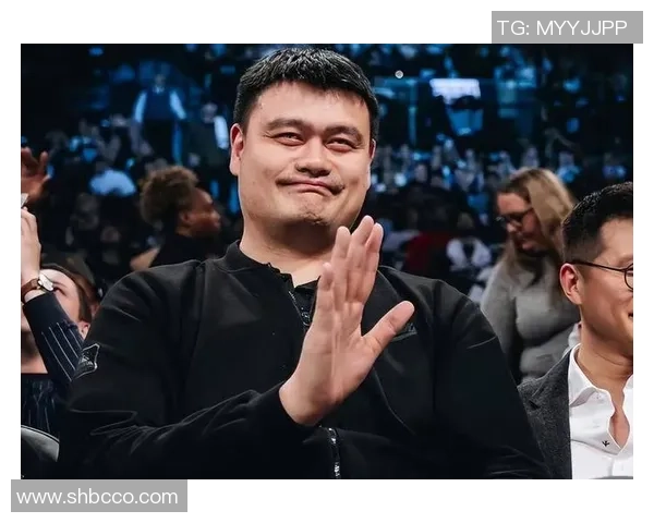 莫布里精彩助攻姚明展现完美配合引发球迷热议