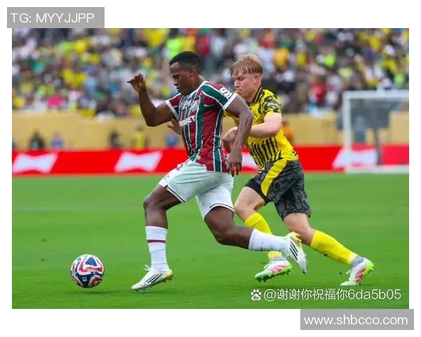 欧冠大战：多特蒙德大胜里昂红牌事件引发全场热议与十大精彩进球回顾