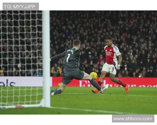 西甲精彩对决那不勒斯凭帽子戏法力克阿森纳战术解析全场精彩瞬间