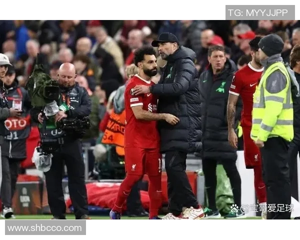 欧联杯精彩对决那不勒斯逆转利物浦神扑瞬间引爆全场集锦